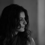 Isha Talwar Instagram - Navarasa Sadhana 🍂 Phase 3 @natanakairali Thank you Guruji Venu G ! 🙏❤️ 📸 @manojparameswaran #natyashastra #workthecraft #june2023 Natanakairali
