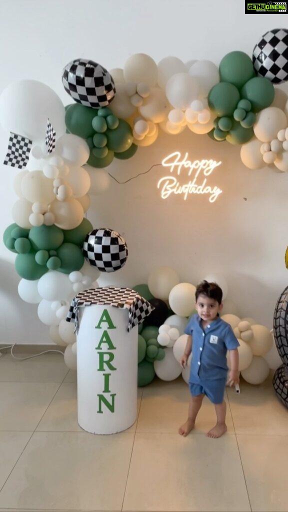 Ishaara Nair Instagram - What an end to our baby boy’s birthday party ❤️🎉🎊 thank you guys for joining us ❤️🎊🎉 #friendslikefamily #secondbirthday #oursweetboy #aarinturnstwo Dubai Marina