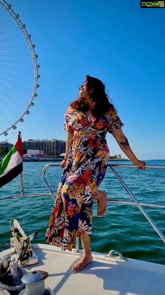 Ishaara Nair Instagram - ❤🛥 📸: @spandan.pd thank you love ❤ Dubai Marina