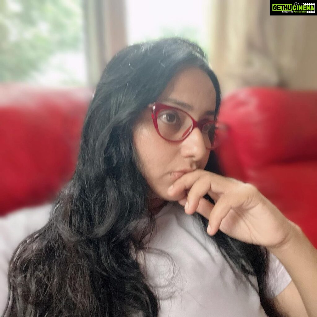 Ishika Singh Instagram - Thinking how to loose those extra calories and still eat whatever I feel like .. #foodthoughts #foodie #foodielife #foodiegram #foodlover #weightloss #weighlossgoals #weightlosshelp #weightlossthoughts #hyderabadfoodie