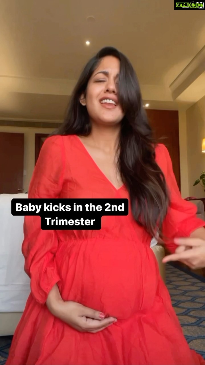 Ishita Dutta Instagram - True story but am still Loving it ❤️👶🏻