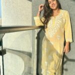 Ishita Dutta Instagram - Taking in all the vitamin D before the monsoons hit ☀️ Outfit: @zubeida_diaries Styling: @styling.your.soul Brand Pr: @socialpinnaclepr