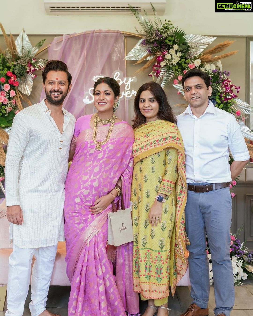 Ishita Dutta - 214.2K Likes - One with Friends 💜💜💜
#godhbharaiceremony 💜
🧿