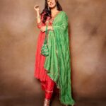 Ishita Dutta Instagram - My Bump, My Bump, My lovely baby Bump ❤️ Loving every bit of it 🥰 @label_kinjalmodi @viralmantra 🧿