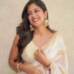 Ishita Dutta Instagram - ❤️❤️❤️ Styled by @natashaabothra With @priyankaa.a_91 Saree @kaaishabyshalini Ring and bangles @miranabymegha Earrings @rubans.in