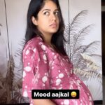 Ishita Dutta Instagram - Mood Aajkal… 🫣 #pregnancylife #preggoproblems #justforfun