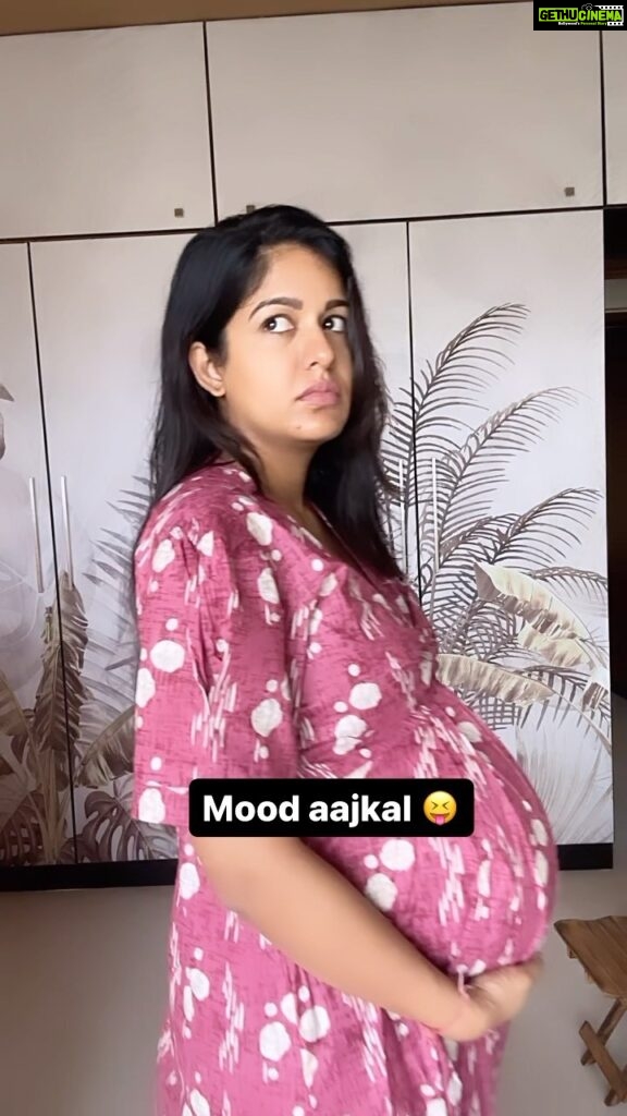 Ishita Dutta Instagram - Mood Aajkal… 🫣 #pregnancylife #preggoproblems #justforfun