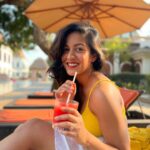 Ishita Dutta Instagram – When he clicks my picture Vs When I click his picture 😝
#husbandduties 
@vatsalsheth