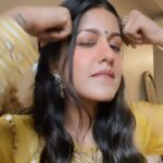 Ishita Dutta Instagram – Me: I am not filmy
Also me 5 seconds later