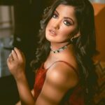 Ishita Dutta Instagram - It's Wine'O Clock Styled by @natashaabothra Team @priyankaa.a_91 @dhwaniivithalani_22 Outfit @majesticbyjapnah Earrings @miranabymegha @affiliates_pr Choker @mozaati Makeup and Hair @makeoverbysejalthakkar Photographer @deepak_das_photography @kakali_das_photography @raj_kashyap_144 Location @courtyardmumbai