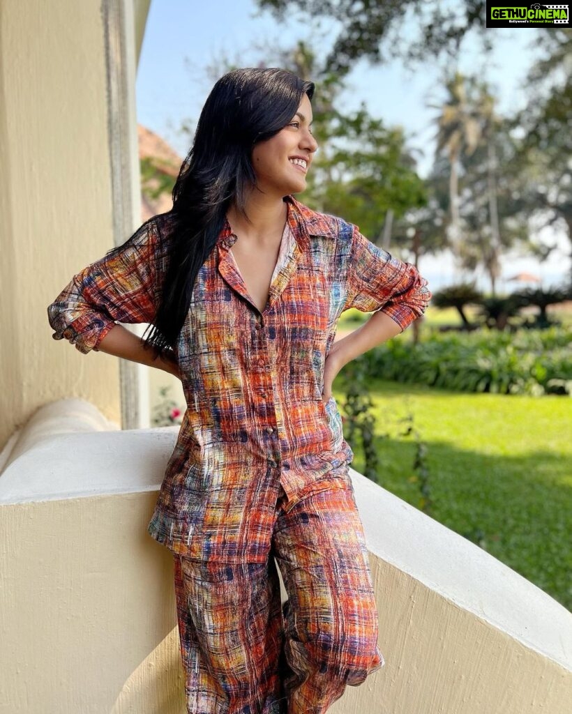 Ishita Dutta Instagram - Chill vibes always ❤️ Wearing @howwhenwearclothing