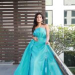 Ishita Dutta Instagram – Pet dukh raha hai high fashion pose 😝

Styled by: @styleitupbyaashna 
Shot by: @xbullsnaps

Outfit: @thefeminiquestore 
Earrings: @johoriindia 

Makeup: @punya.makeupandhair 
Hair: @divyachaudhary024 

Location: @pullmannewdelhiaerocity