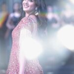 Ishita Dutta Instagram – Walked the ramp for the Front Row by Seema Kashyap ❤️

Designer @thefrontrowcouture 
@khwabeedabyswati 
@couture_runway_week 
Media partner @delhifilmacademy 
Show coordinated by @sg_models_india 
Artist managed by @umesh_celebrity_manager 
Artist Managment team @icmentertainment 
📷 @limelessmedia 
Makeup @mandeepkaurmakeovers 
Hair @anjali_panjiyara_makeover