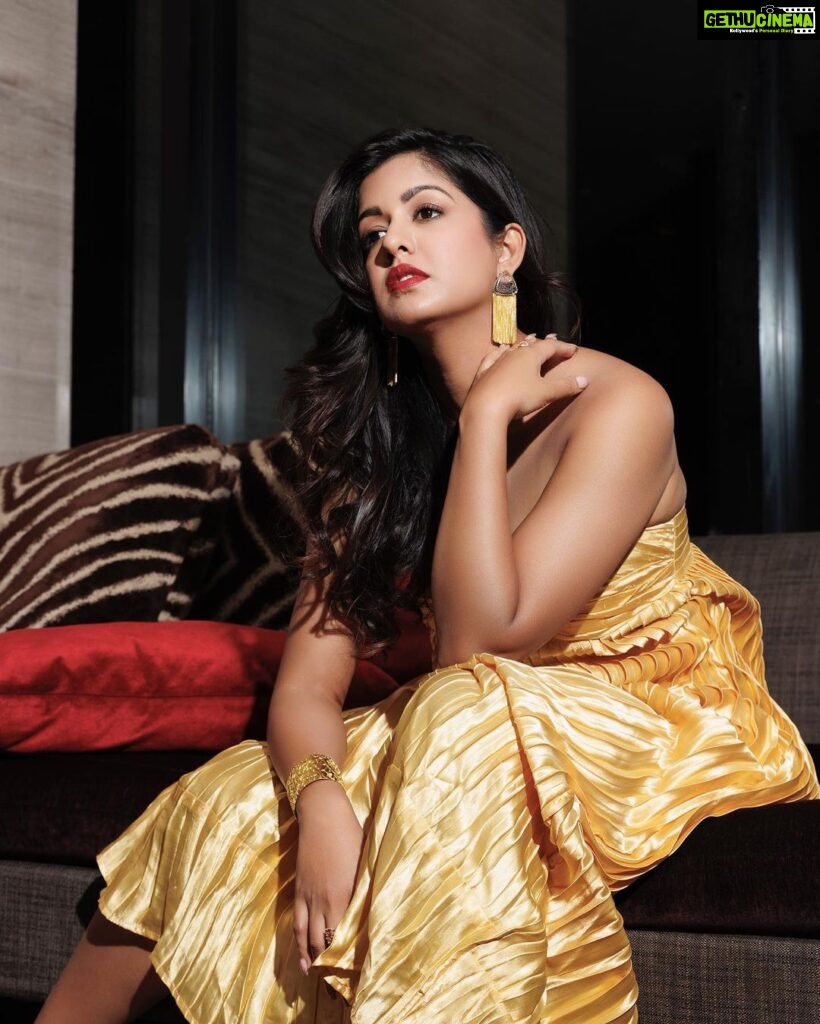 Ishita Dutta Instagram - Feeling like a trophy 🏆 Styled by: @styleitupbyaashna Shot by: @vishalpaul.me Outfit by: @cladclan Earrings: @johoriindia Makeup: @punya.makeupandhair Hair: @divyachaudhary024