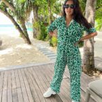 Ishita Dutta Instagram – Bye bye 2022 ❤️

Styled by: @styleitupbyaashna 
Outfit: @trenbee_
Sunglasses: @project.shades