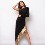 Ishita Dutta Instagram – Cause am feeling….. Good 🖤 

Styled by @natashaabothra 
Team @priyankaa.a_91 @mausmi_mitra_
Outfit @nikhilthampi @labelrsvp 
Rings @tuluaindia 
Earrings @cherryblossoms.designs
Hand Cuff -@womencode.in
Photographer @ashish_ojha_photography