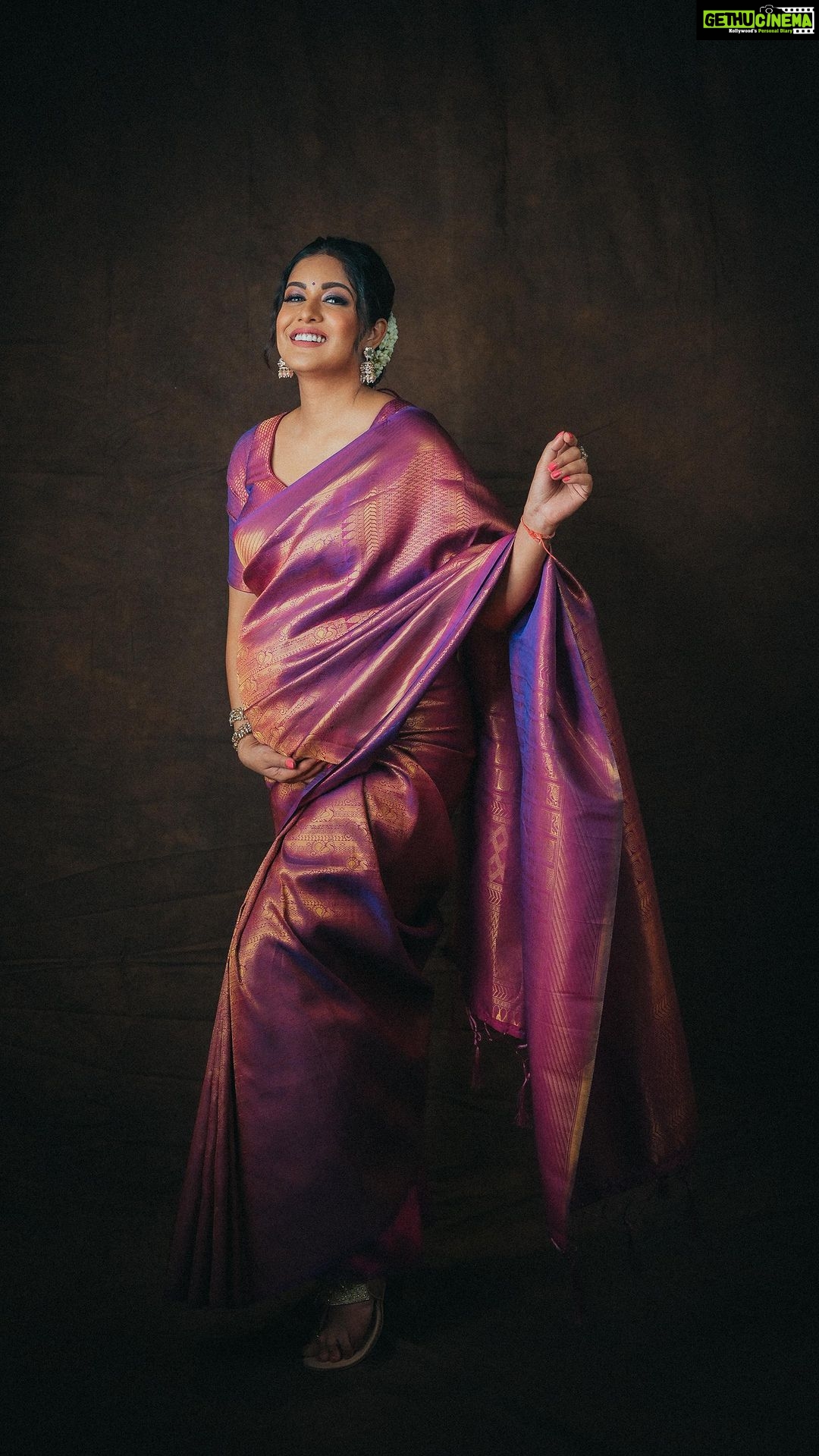 Ishita Dutta Instagram - Piya toh seβ¦. πππ Did I not say that am absolutely obsessed with this colour and this beautiful saree from @karagiri_ethnic Styled by: @styleitupbyaashna Outfit: @karagiri_ethnic Makeup: @makeoverbysejalthakkar Hair: @kamalpalanhairstylist Shot by: @kakali_das_photography @deepak_das_photography