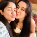 Ishita Dutta Instagram - Checkup, Lunch, and meeting my super cute friend after years… definitely a fun fun day ❤️❤️❤️ @vatsalsheth @ferynawazheir #minivlog #aajkakaryakram