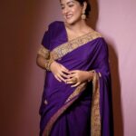 Ishita Dutta Instagram - 💜💜💜 Styled by: @styleitupbyaashna Outfit: @thewholenineyardsofficial Makeup: @meenalvidhani Hair: @makeupdiarybyrk Shot by: @arindamsikdar Edited by: @framesbymayur #purple #mommytobe #saree #styleitupbyaashna