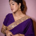 Ishita Dutta Instagram - 💜💜💜 Styled by: @styleitupbyaashna Outfit: @thewholenineyardsofficial Makeup: @meenalvidhani Hair: @makeupdiarybyrk Shot by: @arindamsikdar Edited by: @framesbymayur #purple #mommytobe #saree #styleitupbyaashna