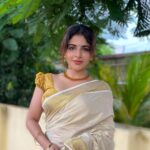 Iswarya Menon Instagram - Vishu Ashamsakal 🌸 . #happyvishu