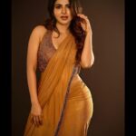 Iswarya Menon Instagram - మీ అందరికీ ఉగాది శుభాకాంక్షలు 🌸 Here’s to a fresh start & an exciting year ahead 😍 Wish you & your family a happy #ugadi ♥️ . 📷 @shareefnandyala Styled by - @_akhiladasari Wearing - @sonaakshiraaj Jewellery - @alluringaccessories.a2 M&H - @glitterzmakeupstudiomakeup Styling team - @shoaibs_art @ravi_deva987