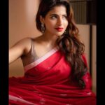 Iswarya Menon Instagram - My mom always said “Nothing can dim the light that shines from within” 🔥🫶🏼❤️ . 📷 @camerasenthil @ivalinmabia @jeevithamakeupartistry