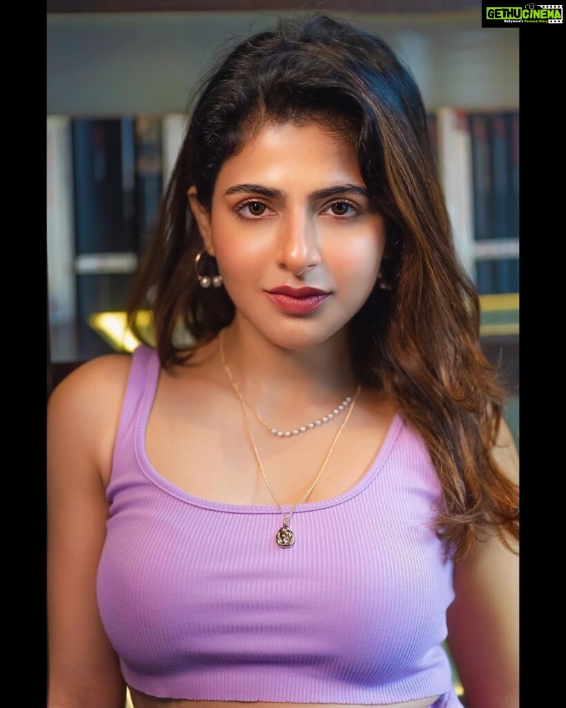 Iswarya Menon Instagram - Adding some purple on your feed this Sunday 💜 Have a happy weekend you all 💋 . 📷 @storiesbypreetham Mua @jayamukeshmenon @svahofficial