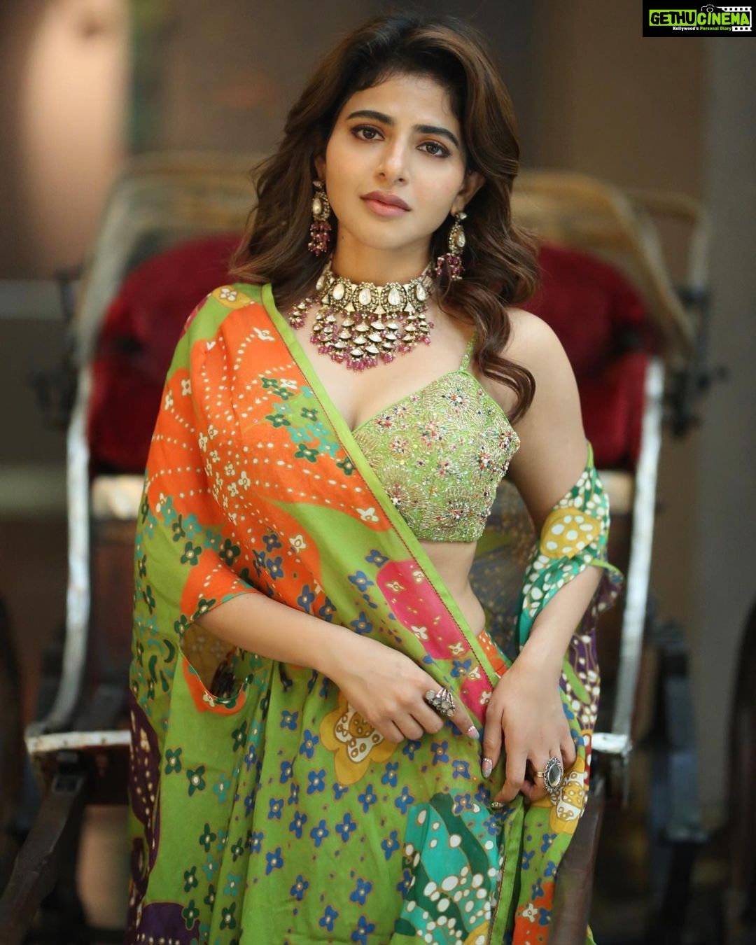 Iswarya Menon Instagram - Grace over everything ๐๐งก . ๐ท @ganeshpeddireddy Stylist- @saranya_raov Outfit: @taavareclothing Accessories: @treasureboxoriginals Styling assistant- @_anok_ok Makeup- @munna_bridal_makeup Hair- @sknsankar