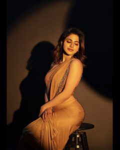 Iswarya Menon Instagram - Hey there 💫 . 📷 @shareefnandyala Styled by - @_akhiladasari Wearing - @sonaakshiraaj Jewellery - @alluringaccessories.a2 M&H - @glitterzmakeupstudiomakeup Styling team - @shoaibs_art @ravi_deva987