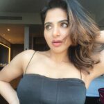 Iswarya Menon Instagram – Hey hey hey!!!
Did you miss me ???
Been a week , so just Checking up on you 💋♥️