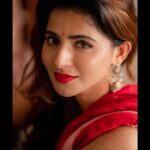 Iswarya Menon Instagram - My mom always said “Nothing can dim the light that shines from within” 🔥🫶🏼❤️ . 📷 @camerasenthil @ivalinmabia @jeevithamakeupartistry