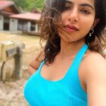 Iswarya Menon Instagram - Well I’d stop scrolling too 😜💙 #justsaying