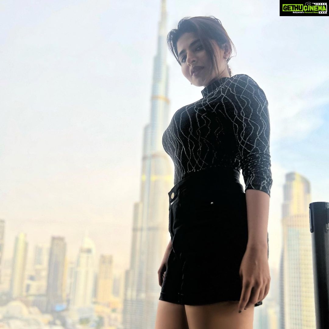 Iswarya Menon Instagram - #dubai photo dump 🌸 . @gtholidays.in