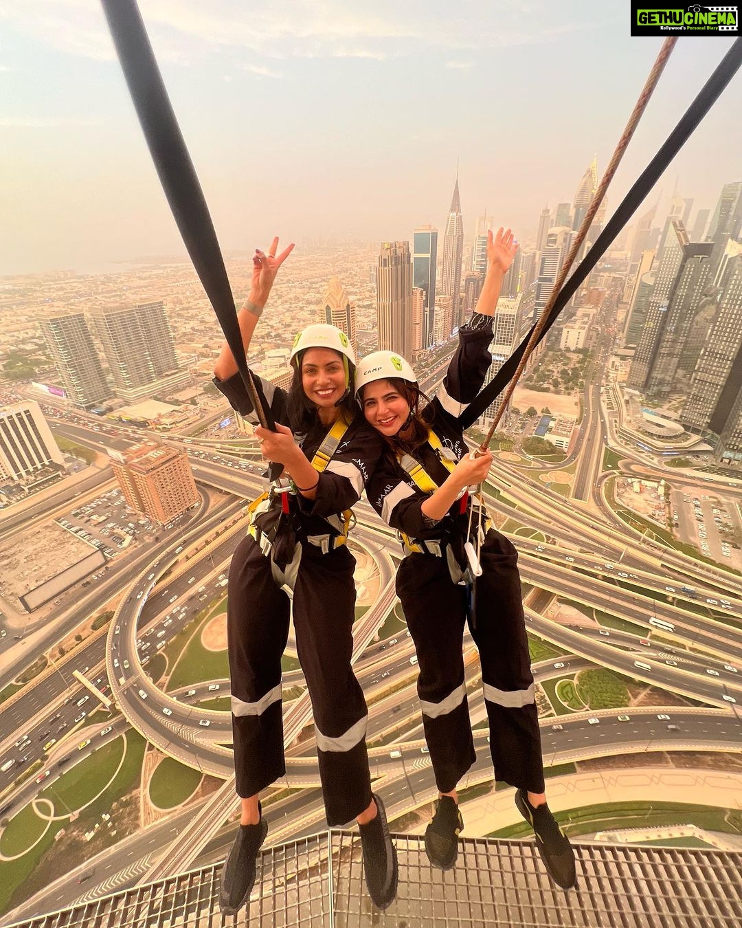 Iswarya Menon Instagram - “Edge walk” literally 😳 Never knew that walking & swinging on the edge of an open building wil be fun 😳 . @gtholidays.in ♥️ Karthik & @rajeesh_raju_ thank you for making my #dubai experience truly amazing.