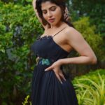 Iswarya Menon Instagram - Hey hey heyyyyyyyyy 💋💋💋 . Stylist- @saranya_raov 📷 @gold_chintu Outfit: @kaastaanbydivaajain Styling assistant- @_anok_ok