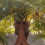 Jackie Shroff Instagram – A person inhales Oxygen equivalent to approximately 3 cylinders per day. 
1 Oxygen cylinder is approximately Rs.700/-. 
For three cylinders, it is approximately Rs.2100/-, which means approximately Rs.7,66,000/- per annum. 
i.e. for the average life of a person of 65 yrs approximately Rs.5 Crore. 
That is the value of oxygen in the air, which we get FREE from plants.
 
RESPECT, APPRECIATE & PROTECT plants. 
Plant more trees, save life.

Toh Bhidu Ped Laga
Lamba Saans Le
Aur Apna Lung Capacity Badha

Let us all do our bit to plant more trees and  also grasslands for grazing animals. 

🌲🌳🌲🌳🌲🌳🌲🌳🌲🌳🌿🌱🌿🌱🌿🌱

#plantatree #climatechange #saveearth  #globalwarming #saveenvironment