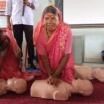 Jackie Shroff Instagram - Organised First Aid Awareness for the villagers near the farm house, with the help of Deenanath Mangeshkar Hospital Doctor's team 🙏 #JKFoundation #Grateful