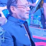 Jackie Shroff Instagram - Check out this mesmerising video of Jackie Shroff as he gives the most lively singing session! #jackieshroff #jackieshrofffans #explorepage #explore #trending