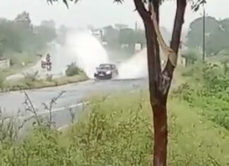 Jackie Shroff Instagram - This accident was caused due to #hydroplaning. Hydroplaning happens when a film of water builds up between your tires and the road causing the vehicle to skid. Slow down on wet roads, & keep the grip. #awareness