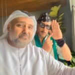 Jackie Shroff Instagram - ماذا أقول عن هذه الشخصية الاستثنائية والمرحة في عالم بوليوود يتكلم مباشرةً من قلبه فهذا أحد ابطال طفولتنا واللذين أصبحوا أساطير عالم الفن والذي شعرت أنني قريب جدا لقلبه #جاكي_شروف قريبا على قناتي في اليوتيوب What can I say about this exceptional & wonderful personality who win many heart in Bollywood he speaks directly from his heart , he is one of our childhood heroes who became legend, I felt very close to his heart #jackieshroff. Soon on my YouTube channel @apnabhidu #explore #bollywood #cinema #interview #mumbai #india #uae #abudhabi #HAMADREYAMI #اكسبلور #بولييود #سينما #حوار #لقاء #مومباي #بومباي #الهند #الإمارات #أبوظبي #حمد_الريامي