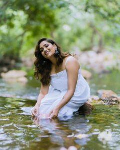 Jacqueline Fernandas Instagram - 🤍

@wabi_sabi_photography_ 
@priyaprabu_artistry