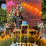 Jacqueline Fernandas Instagram - Thank you so much for the birthday wishes and love 💛💛💛 #birthday #friendship #love #support #thankyou