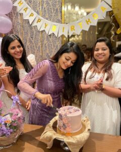 Janani Iyer Instagram - Thanks to everyone who posted “happy birthday” messages for me today! I read every one of them, and they totally made me smile. Not to mention my  wonderful friends who made it extra  special!💜💜💜
Outfit- @thehazelavenue