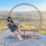 Janani Iyer Instagram - The fairy chimneys in Cappadocia are truly a-stone-ishing. Travel partner- @gtholidays.in Kapadokya/Goreme