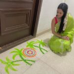 Janani Iyer Instagram – அன்பு பொங்க, ஆசைகள் பொங்க, இன்பம் பொங்க, இனிமை பொங்க என்றும் உங்கள் வீட்டில் மகிழ்ச்சி பொங்க பொங்கலோ பொங்கல் வாழ்த்துகள்! 🌞 #pongal #celebration #happypongal