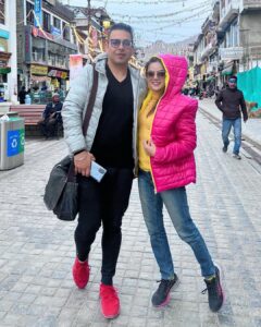 Jayshree Soni Instagram - One of my favourite thing love to do with you… Tripss 

Bike rides, chit chat, playing chesss, drinks, food and many more pagalpanti…🙏🤗😘

@adinlove6 

#biketrips #youaresoimportant #younme #long #mustneeded #relationships #emptywithoutyou #thankyougod #humtum #belief #leh #ladakh