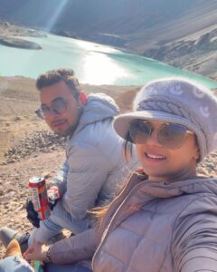 Jayshree Soni Instagram - One of my favourite thing love to do with you… Tripss 

Bike rides, chit chat, playing chesss, drinks, food and many more pagalpanti…🙏🤗😘

@adinlove6 

#biketrips #youaresoimportant #younme #long #mustneeded #relationships #emptywithoutyou #thankyougod #humtum #belief #leh #ladakh