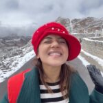 Jayshree Soni Instagram – Ye jo halka halka surur hai…..

@nehakakkar
#leh #ladhak #ladhakdiaries #loveislove #roadtrip #dinkitnekamhai Leh Ladakh – The Land of High Passes