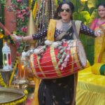 Kamya Punjabi Instagram – Kaisi lagi yeh Didun ???? 
Tonite at 8:30 Neerja Ek Nayi Pehchaan 💕 #colorstv 
#didun #kamyapunjabi #neerjaeknayipehchaan